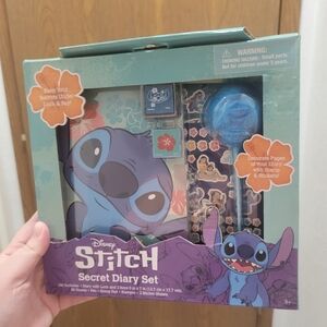 Stitch Stationary Set